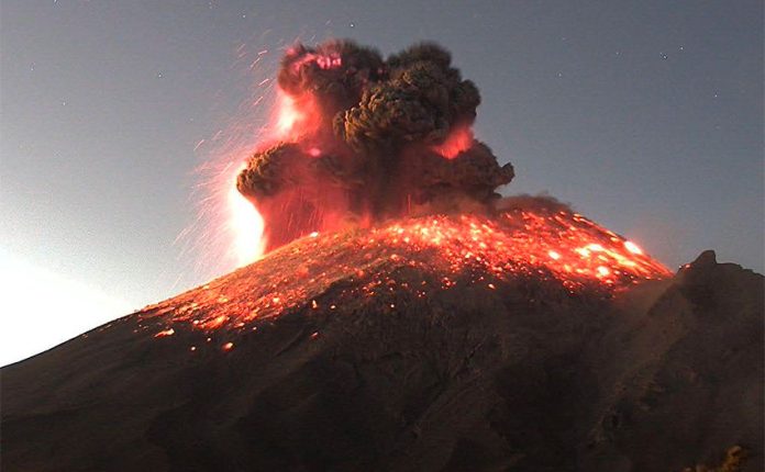 El Popo erupts Thursday morning.