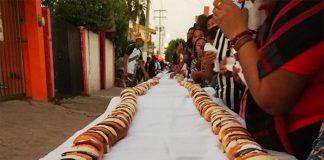 World's longest rosca.