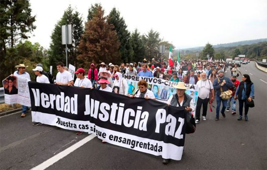 The peace walk on Friday, en route to Mexico City from Cuernavaca.