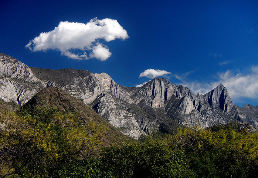La Huasteca is part of the Sierra Madre Oriental, running south for 1,000 kilometers.