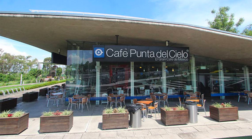 Starbucks competitor Café Punto del Cielo.