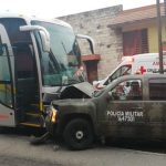 A bus and a military vehicle collide during weekend violence in Córdoba.