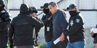 Police nab El Lunares—again.