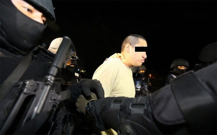 El Lunares: released and arrested yet again.