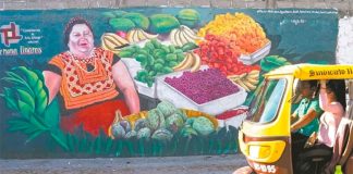 One of 100 new murals in Juchitán.