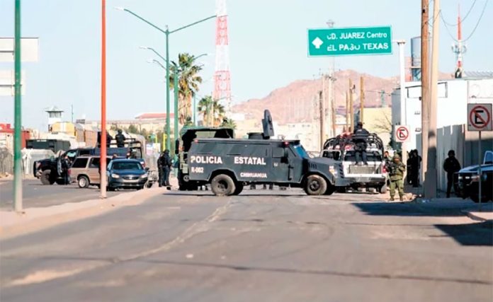 A police roadblock in Chihuahua on the weekend.