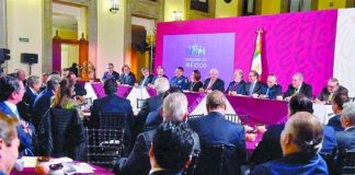 Business leaders dined on tamales last night and coughed up 1.5 billion pesos for AMLO's raffle.