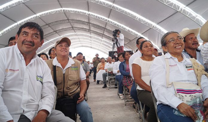 AMLO gets a hero's welcome in Campeche.