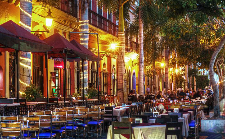 Restaurants at Plaza Machado in the historic center of Mazatlán.