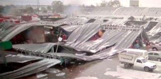 Damage at Mexico City's Central de Abastos after the roofs collapsed.