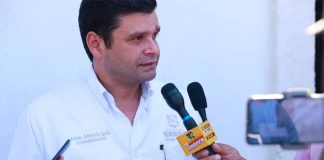 Nayarit Governor Echeverría.