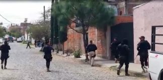 Police at the scene of Tlaquepaque shooting.