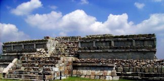 Many buildings at Plazuelas, in Guanajuato, follow ‘foreign’ architectural traditions.