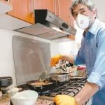 Francisco Gurría prepares breakfast for healthcare workers.