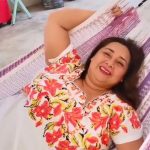 Conchi León turns her hammock into a gym.