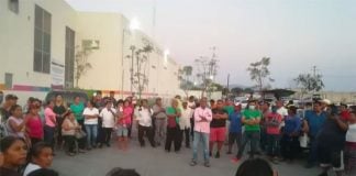 Citizens protest admission of Covid-19 patients at a Morelos hospital.