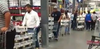 Consumers stock up in Nuevo León.