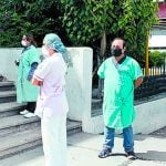 Staff at the IMSS hospital in Monclova stage a protest on Wednesday.