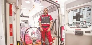 Red Cross coordinator Rodríguez.