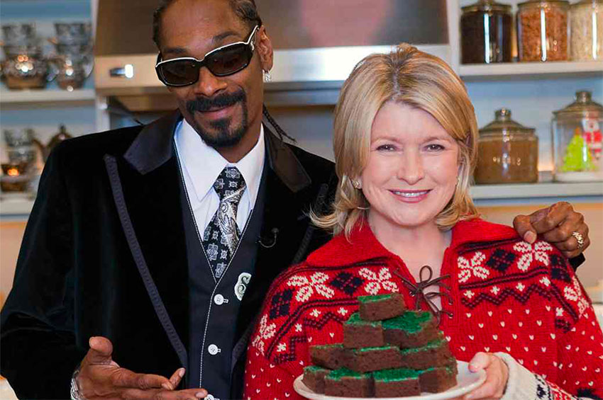 Martha Stewart and Snoop Dogg make brownies.