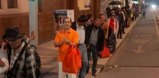 The lineup for food in the Juárez neighborhood on Tuesday.