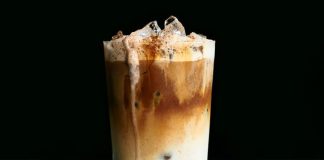 A Dirty Hortacha is made with coffee.