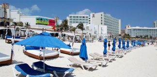 Beaches are closed but 41 hotels are open in Quintana Roo.