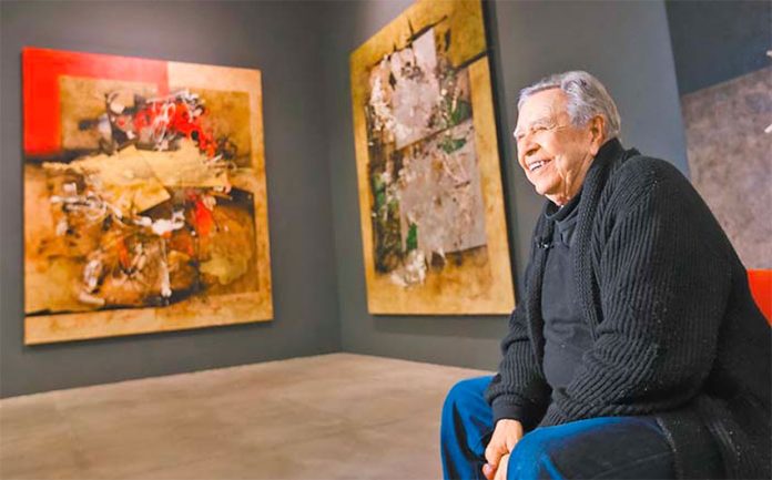 Manuel Felguérez at an exhibition of his work at the National Autonomous University two years ago.