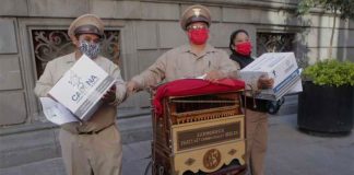 Organ grinders receive care packages in Mexico City.
