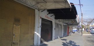 Stores in the Medrano garment zone in Guadalajara remain closed.
