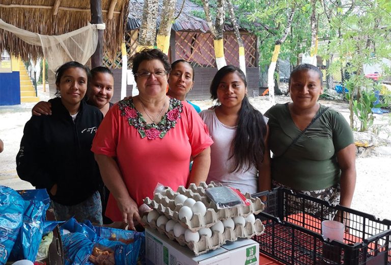 Expats help feed needy in Baja, Guanajuato and Quintana Roo Expats help feed needy in Baja, Guanajuato and Quintana Roo