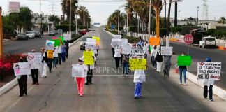 Healthcare workers protest in Ciudad Constitución.