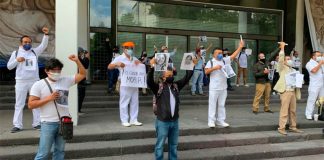 Friday's protest by IMSS health workers in Mexico City.