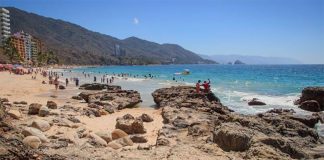 Puerto Vallarta seeks to bring back the tourists.