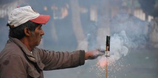 A cohete, or bottle rocket: the saints seem fond of them.