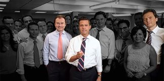 Videgaray, left, Peña Nieto, center, and Lozoya with members of the campaign team in 2012.