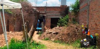 Digging for bodies in Jalisco.