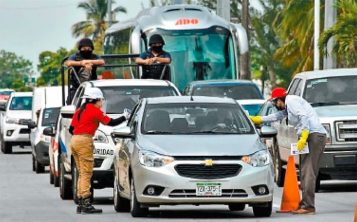 Highway health checks are conducted in Veracruz.