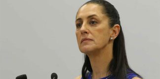 Mayor Sheinbaum said she will donate her Christmas bonus to help pay doctors' salaries.