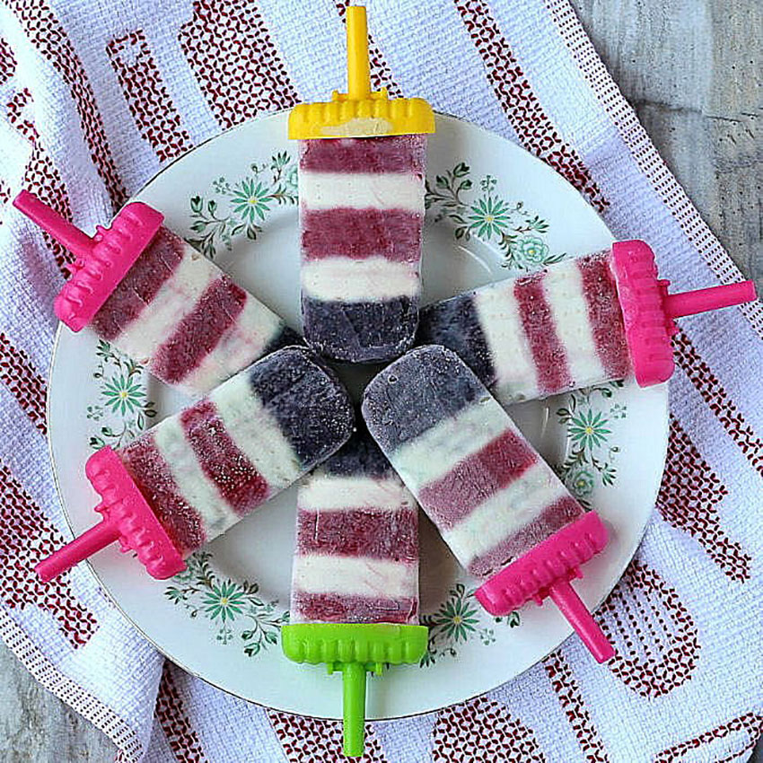 Layering makes for pretty popsicles.