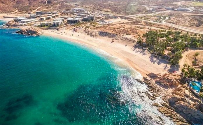 El Chileno, of the Los Cabos beaches recognized by the new Platinum Beach program.