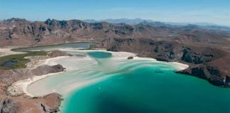 Playa Balandra in La Paz. The municipality plans to offer beach reservations through a new app.