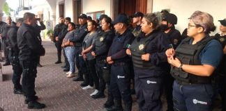 Members of Poncitlán's finest were removed from duty yesterday.