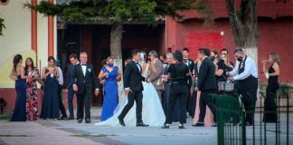A wedding in Guanajuato where few coronavirus prevention measures were being observed.