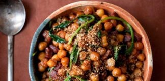 Fried chickpeas with chorizo and spinach.