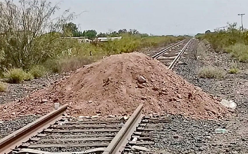 One of eight railway blockades in Chihuahua.