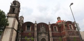 The 18th-century church is located in the historic center.