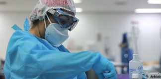 A health worker's job is high risk in Mexico.