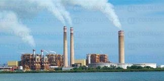 The CFE's thermoelectric plant in Manzanillo has been accused of two oil spills into the Cuyutlán Lagoon.