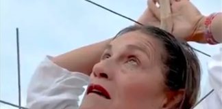 Rodríguez in her performance as the banderilla-ridden bull.